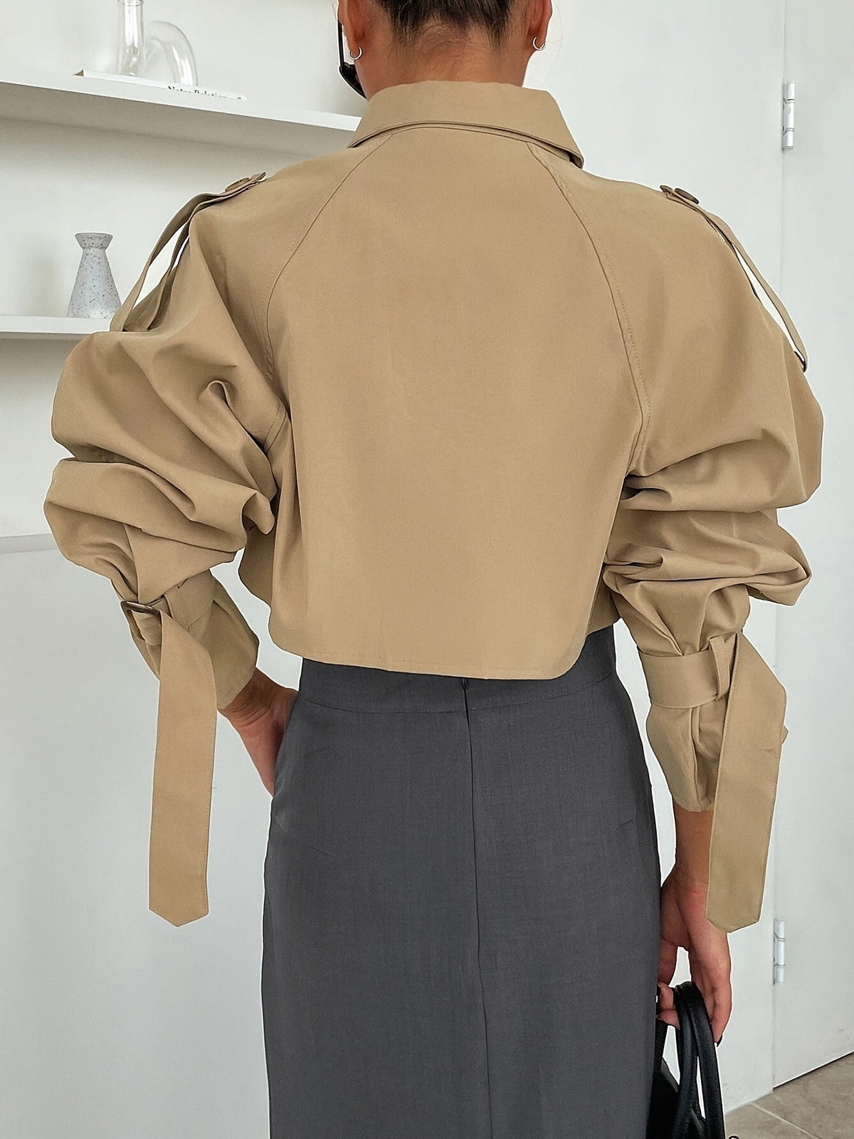 Women's Crop-Length Trench Jacket with Buckled Cuffs – view 2