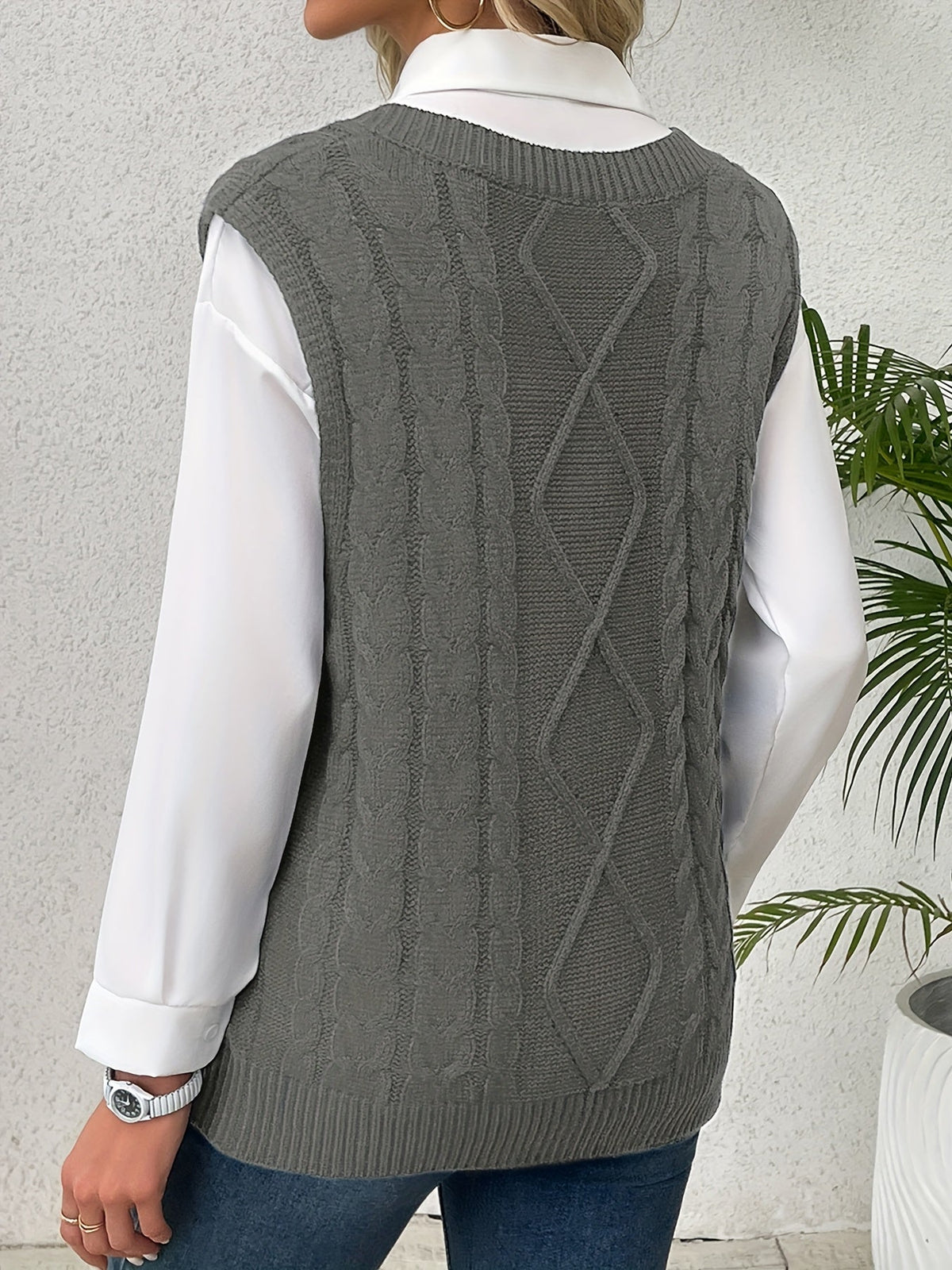Women's Cable-Stitch V-Neckline Sweater Vest – view 2
