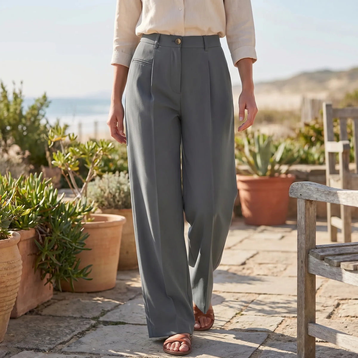 Women's Pleat-Detail Wide-Cut Palazzo Pants – view 2