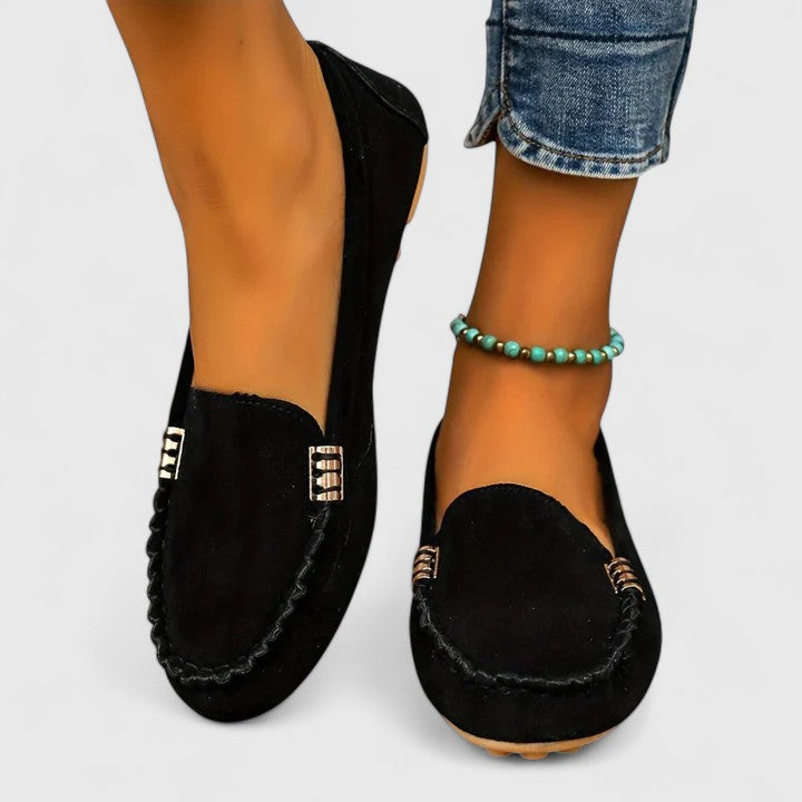 Women's Metal Accent Support Loafers – Black