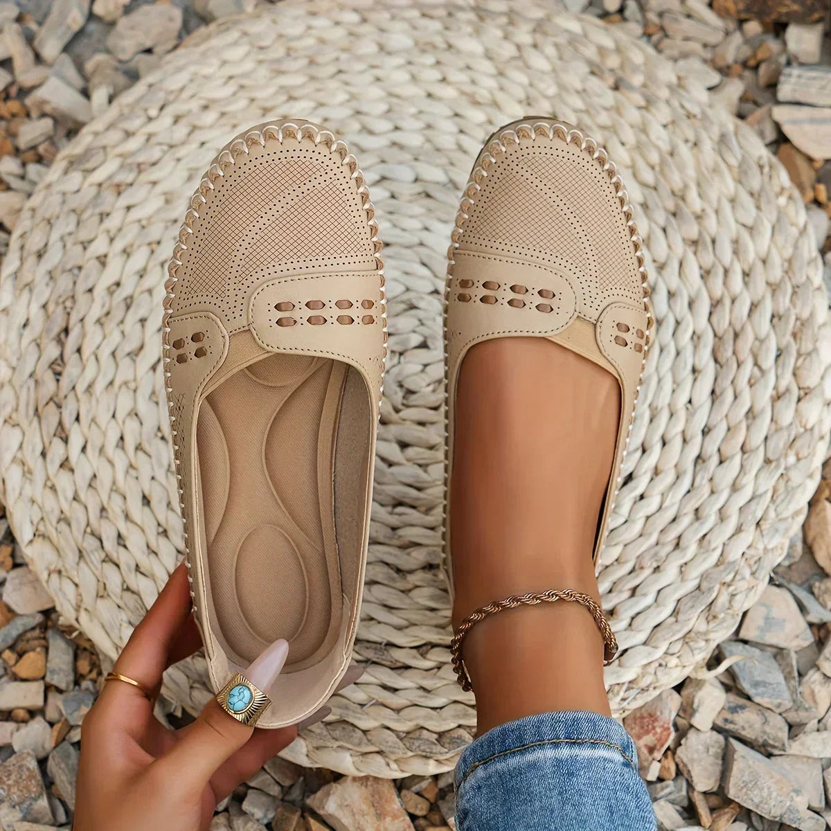 Women's Arch-Support Cushioned Flats – view 1