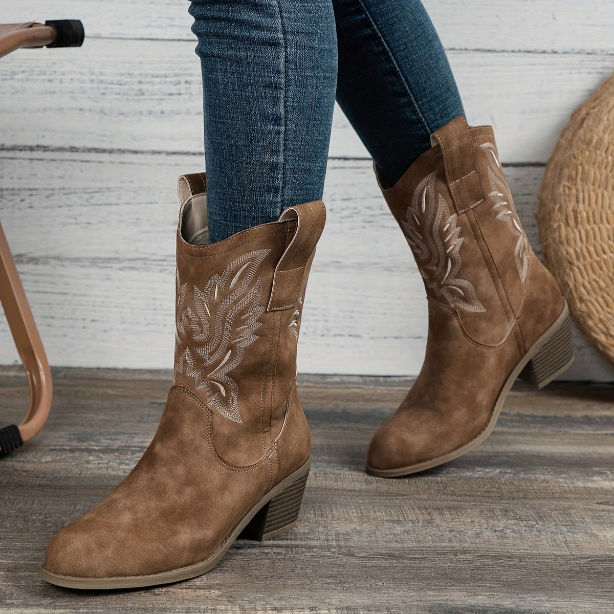 Women's Embroidery-Detail Wide Calf Western Cowboy Boots – view 5