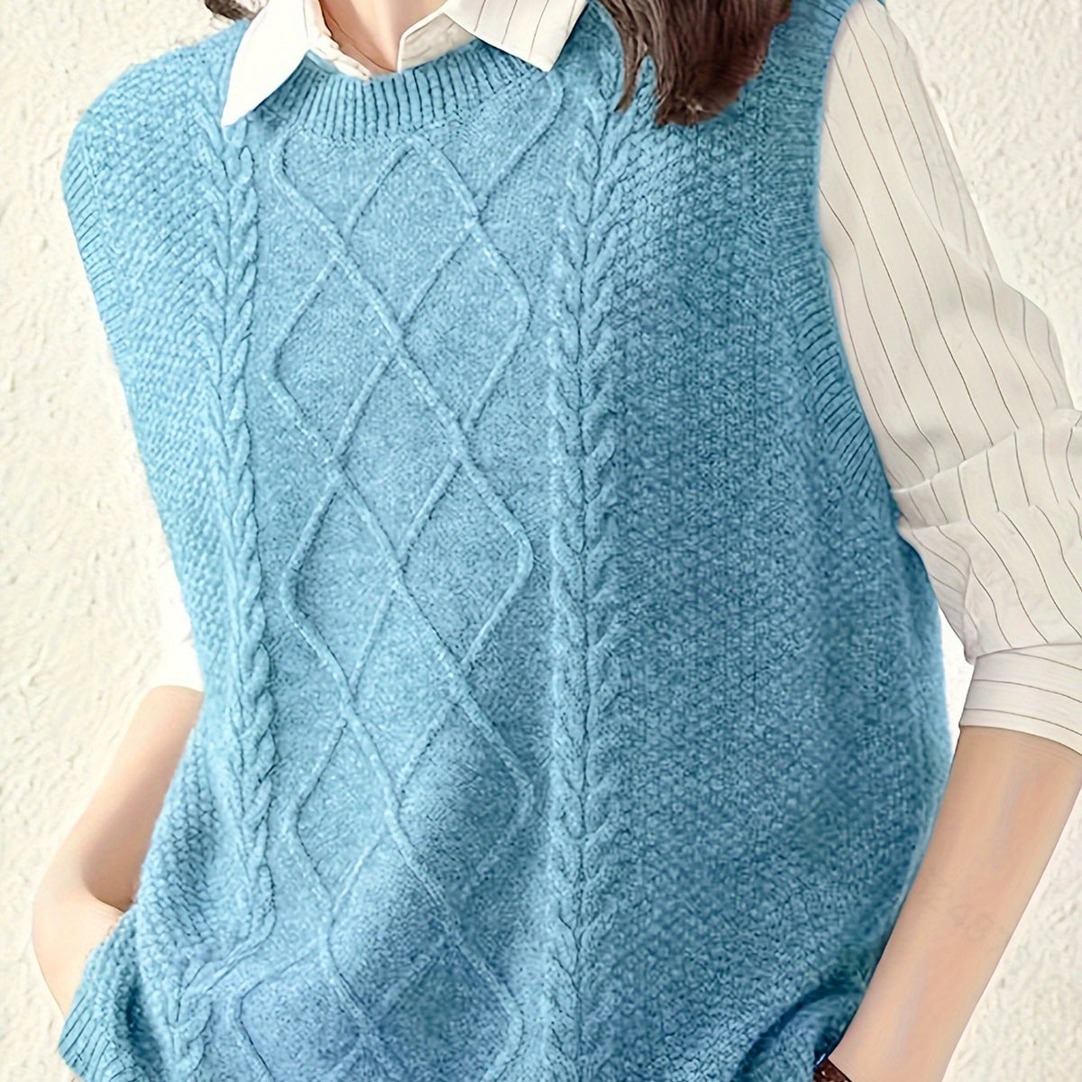 Women's Cable-Stitch Round-Neck Sweater Vest – view 6