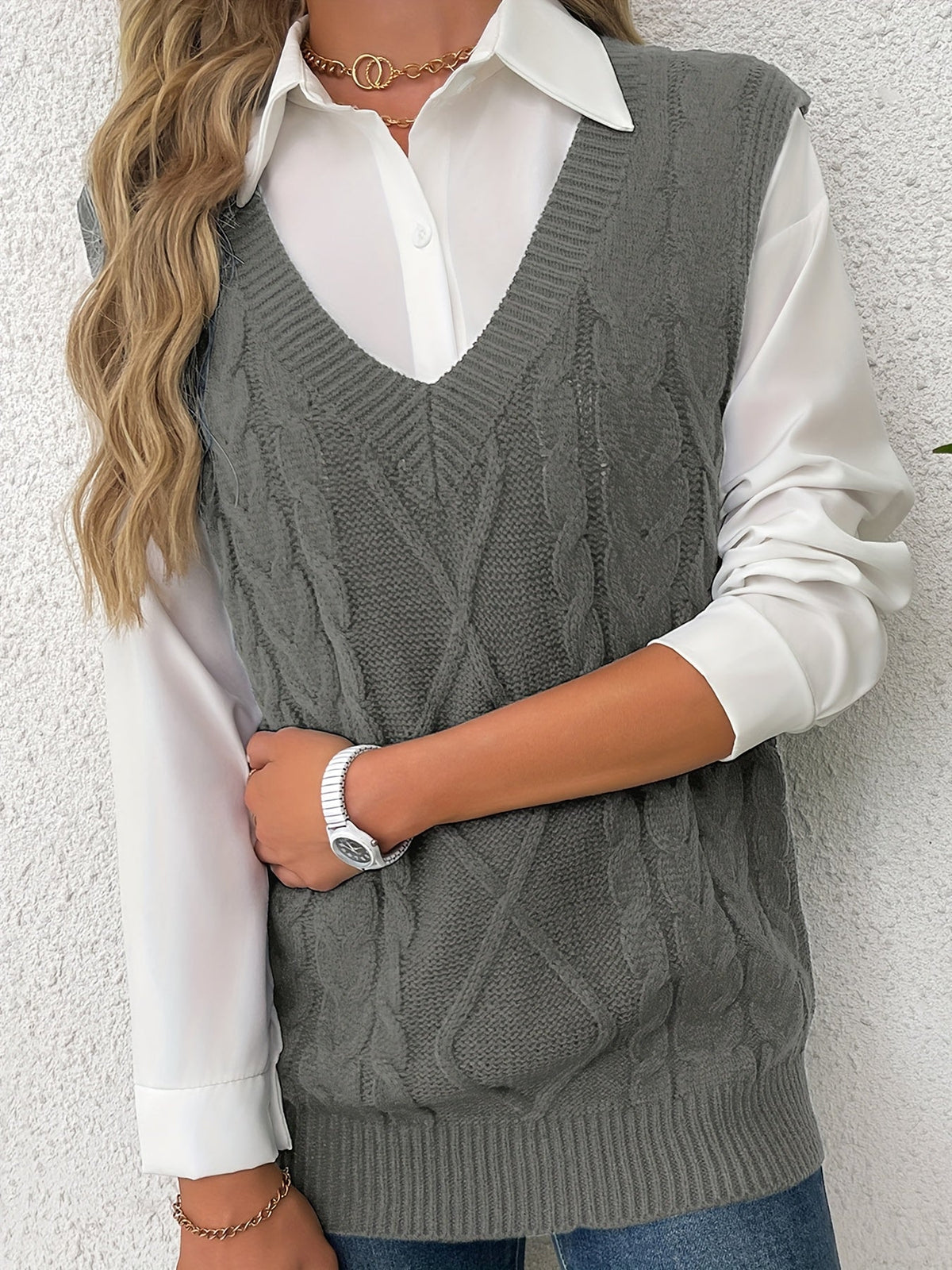 Women's Cable-Stitch V-Neckline Sweater Vest – view 3
