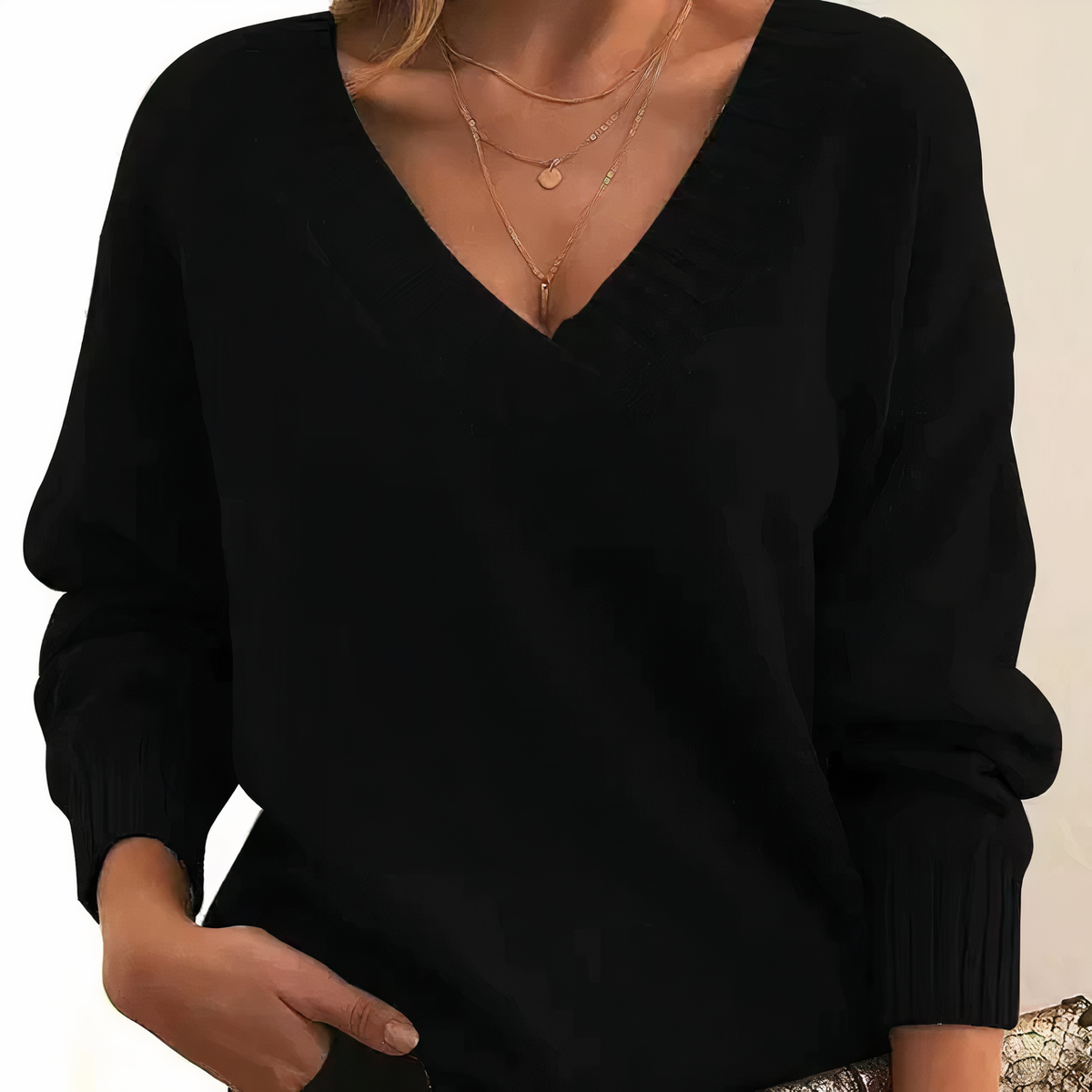 Women's Plush Knit V-Neckline Balloon-Sleeve Pullover – Black
