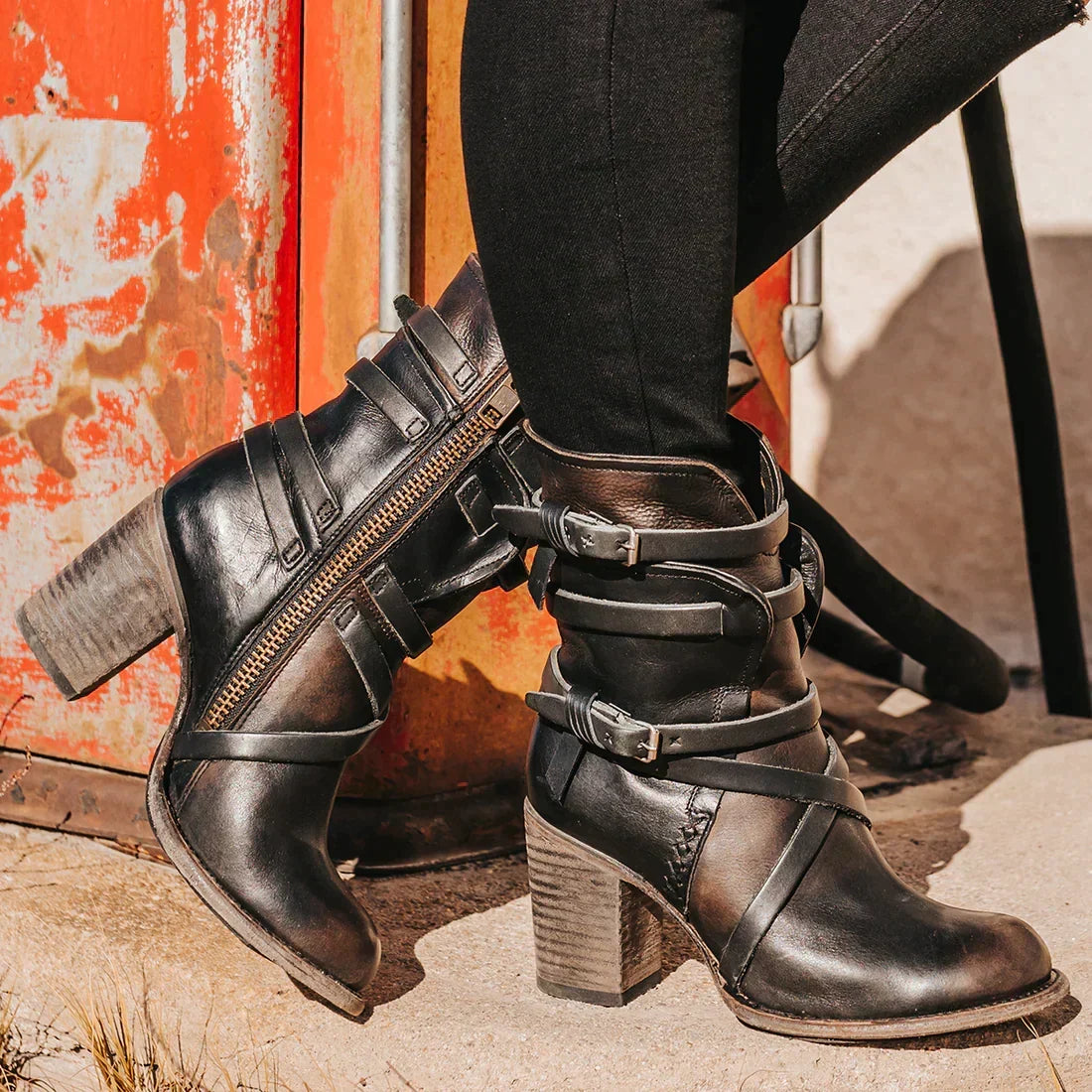Women's Retro Suede-Style Cold-Weather Boots with Soft Lining – view 7