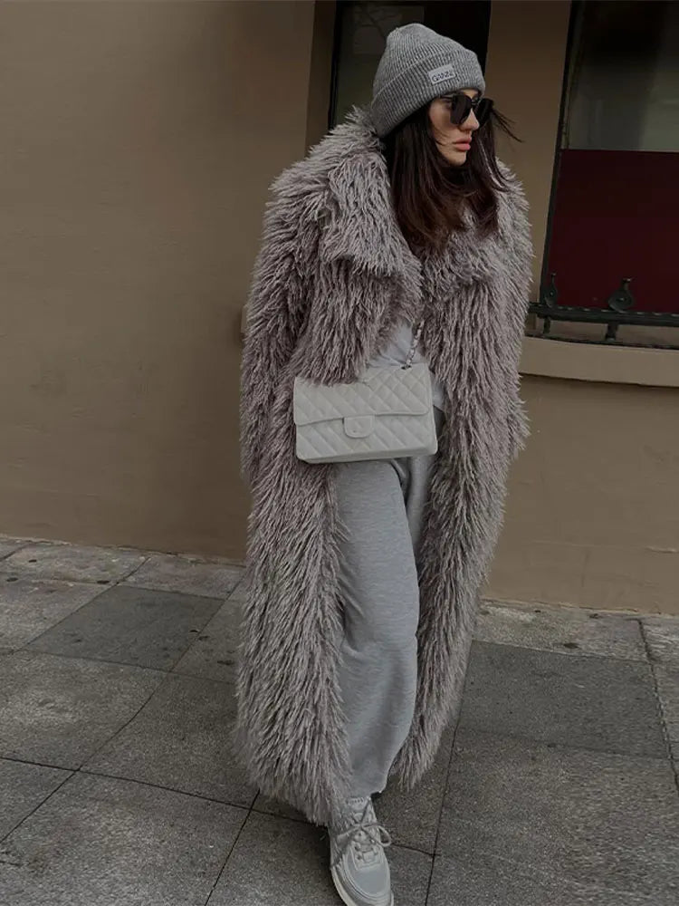 Women's Relaxed-Fit Plush Coat – view 1