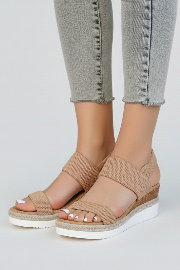 Women's Support Platform-Sole Pull-On Sandals – Brown