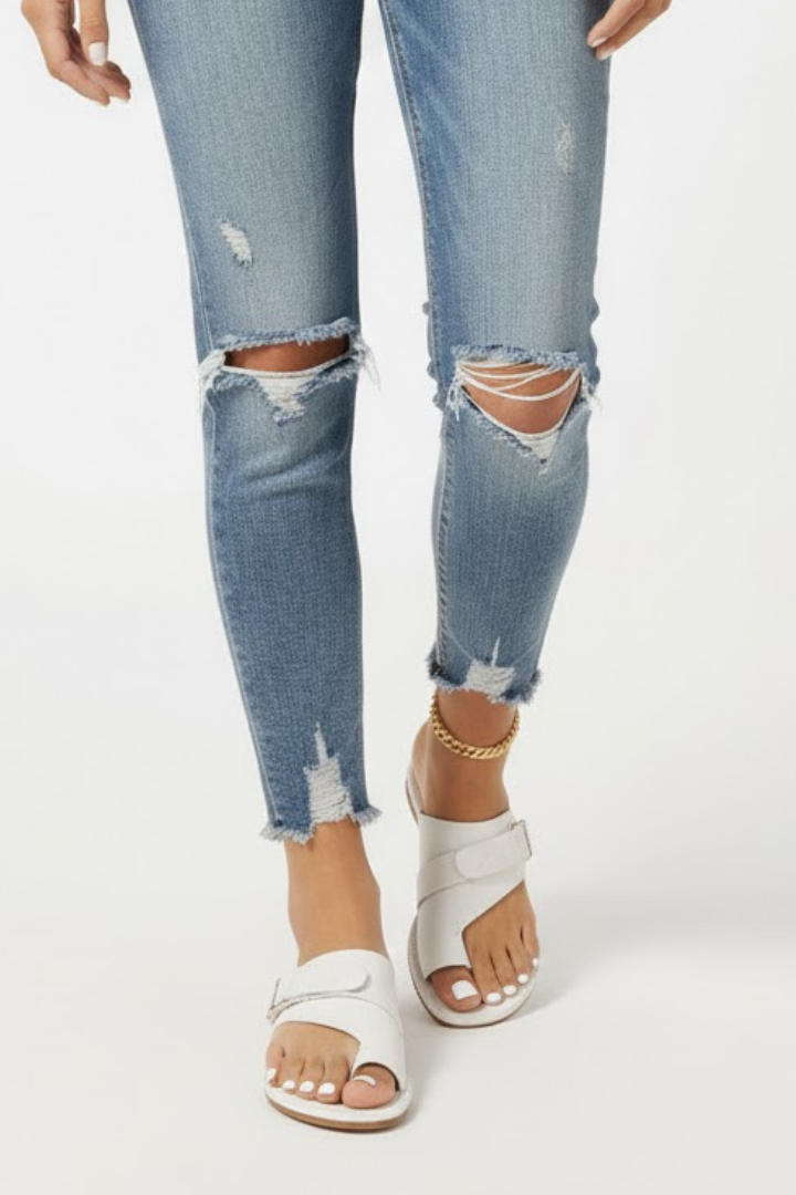 Women's Support Everyday Buckle-Detail Flat-Sole Sandals – White