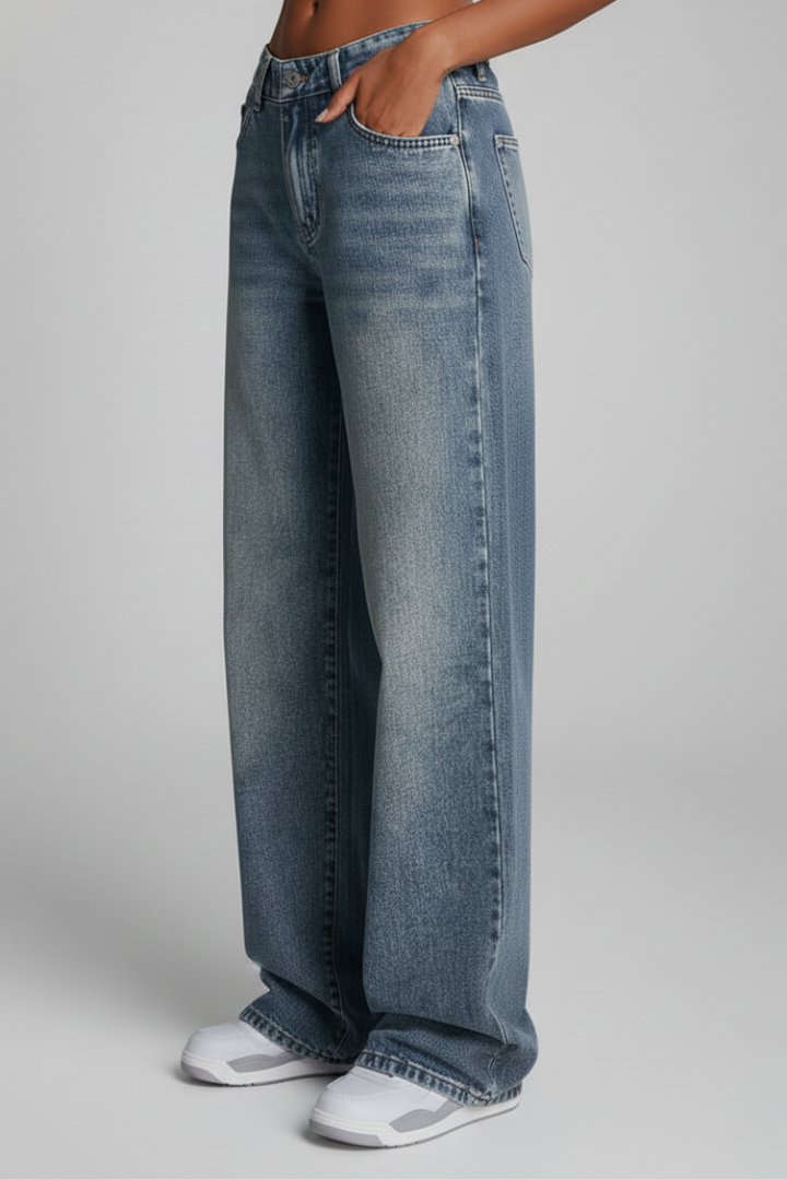 Women's Easy-Fit Wide-Cut Jeans – view 5