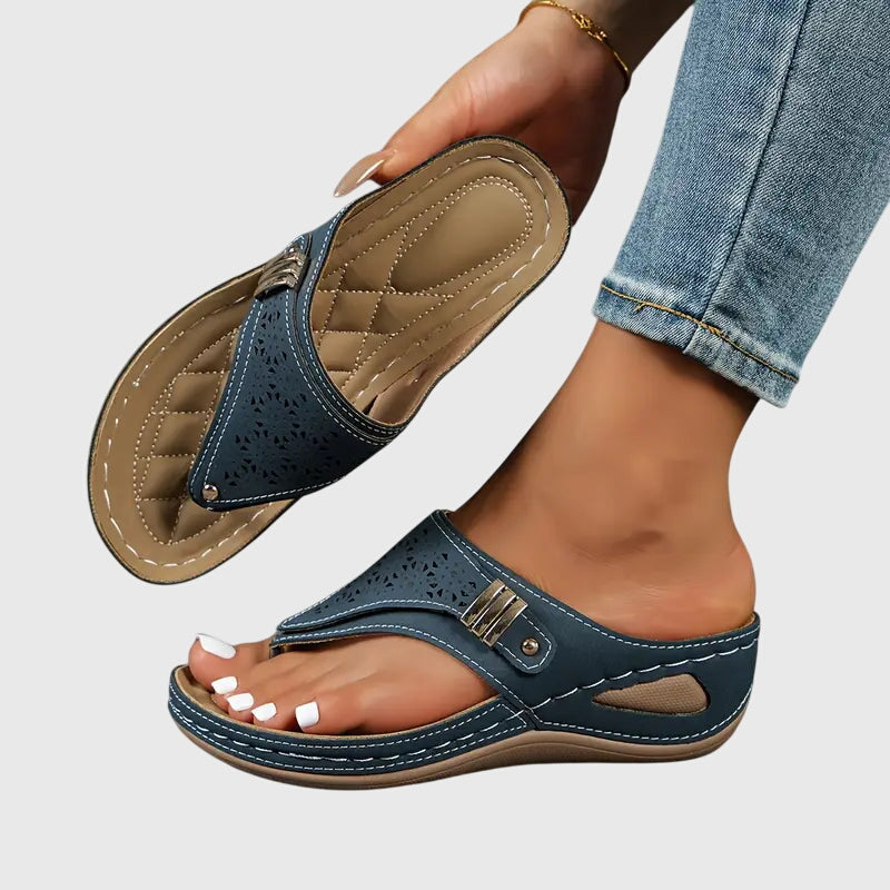 Women's Support Cut-Out Pull-On Sandals – Navy