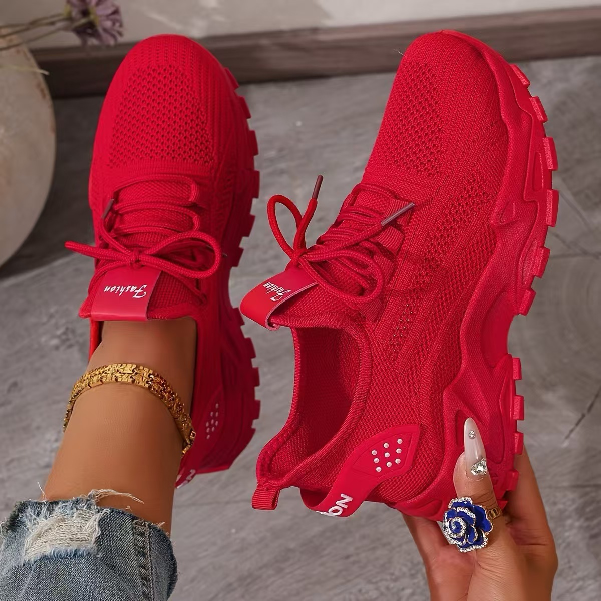 Women's Support Chunky-Knit Running Sneakers – Red