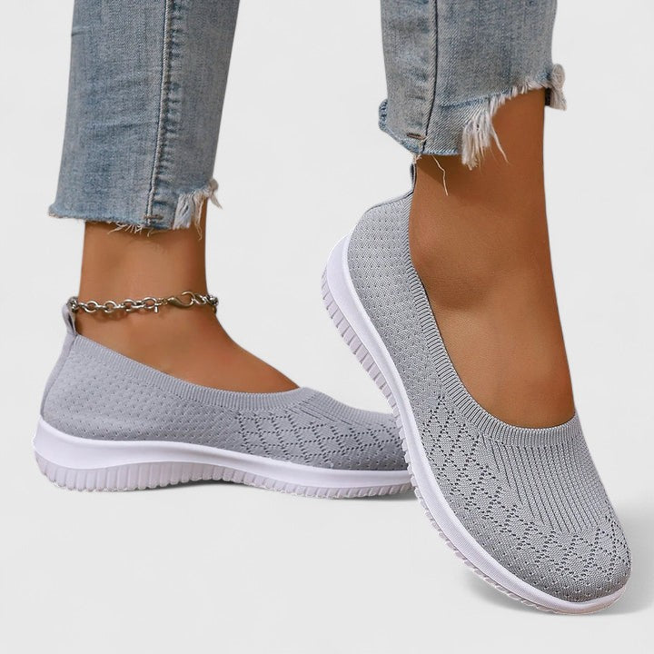 Women's Stretchy Support Pull-On Shoes – Gray