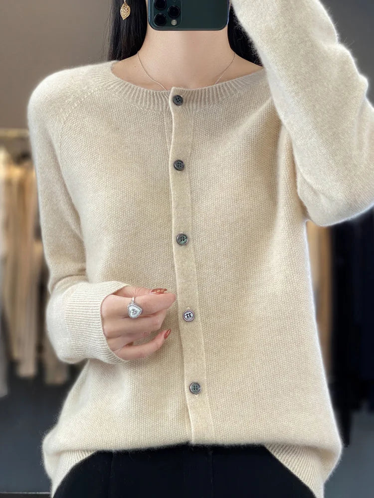 Women's Button-Front Relaxed-Fit Knit Cardigan for Layering – view 3