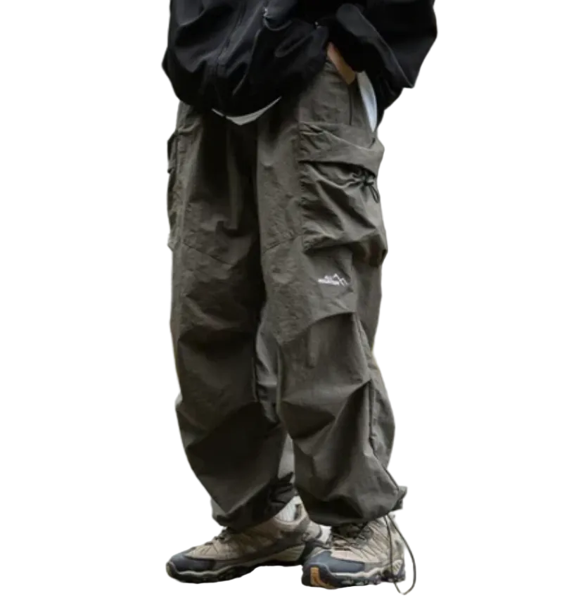 Men's Weatherproof Adjustable-Hem Relaxed-Fit Cargo Trousers – Dark Gray
