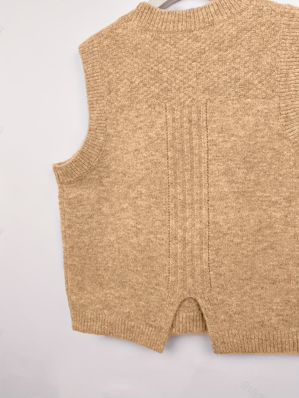 Women's Cable-Stitch Round-Neck Sweater Vest – view 5