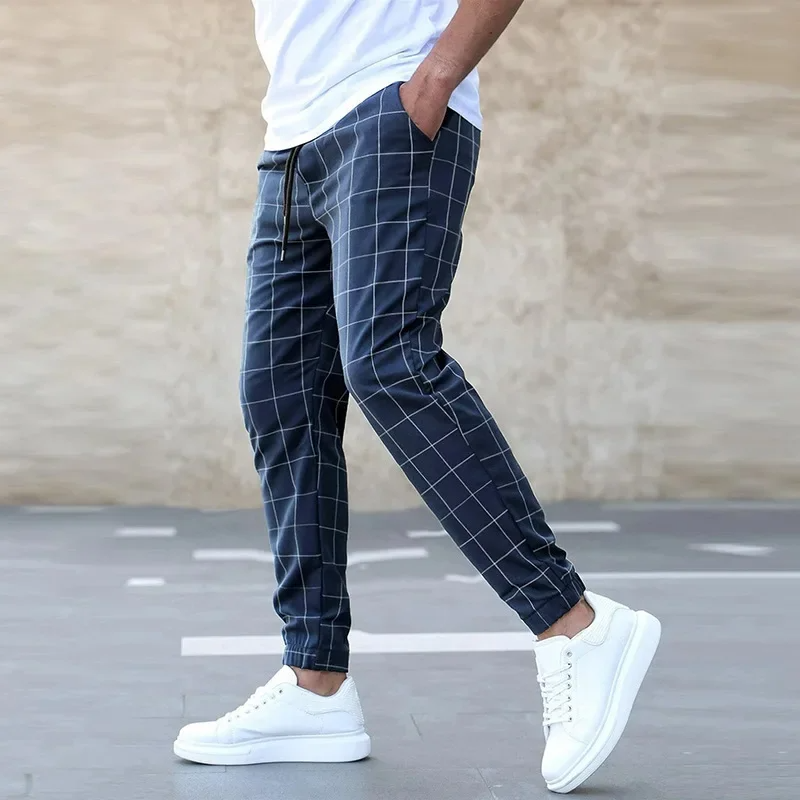 Men's Print-Detail Slim-Tapered Joggers with Drawstring Waist – Navy Blue