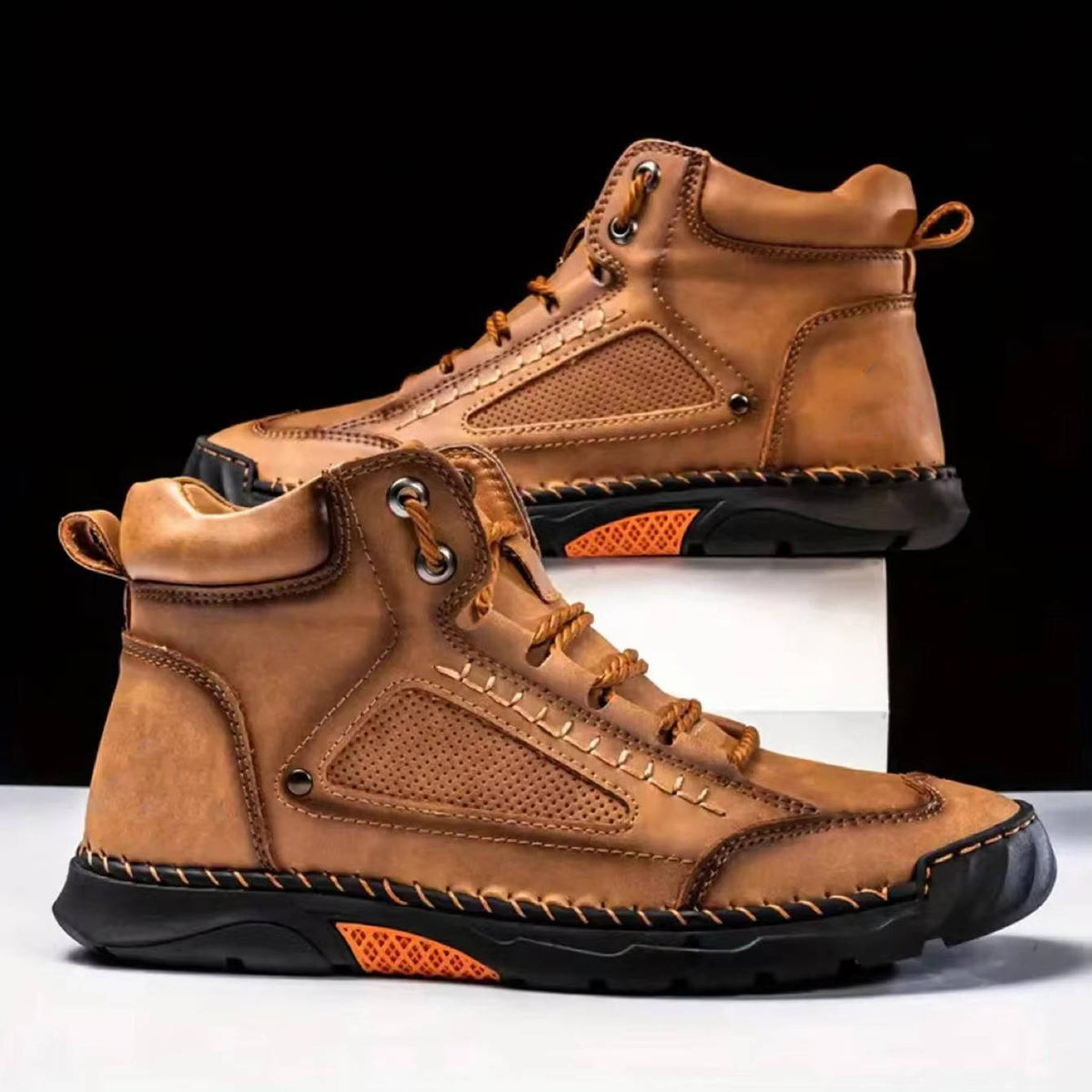 Men's Hand-Stitched Laced Outdoor Boots – Brown