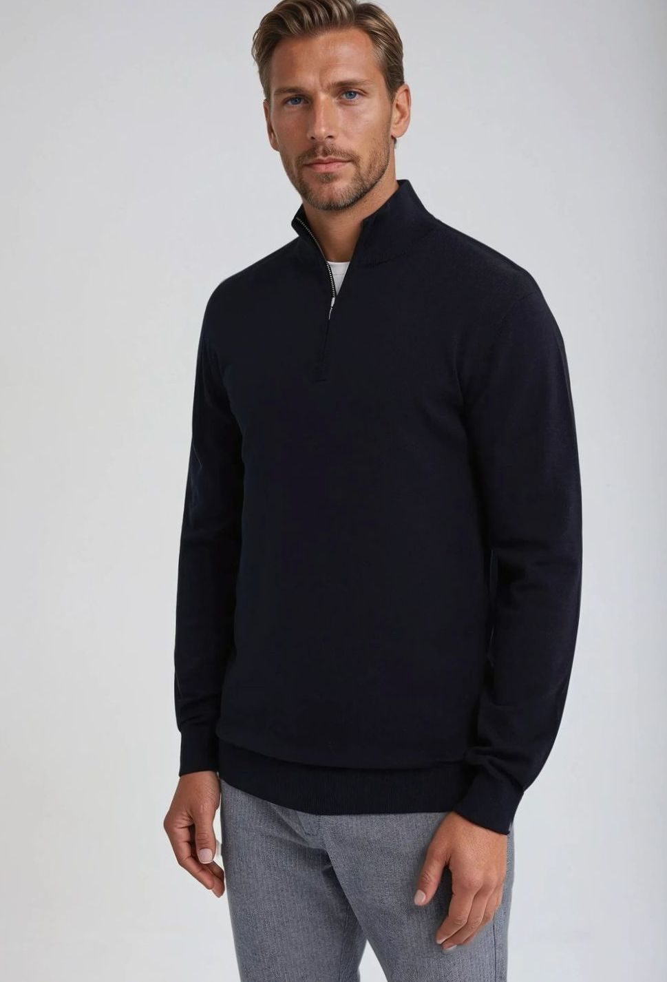 Men's Timeless Quarter-Zip Knit Pullover with Ribbed Cuffs – Navy
