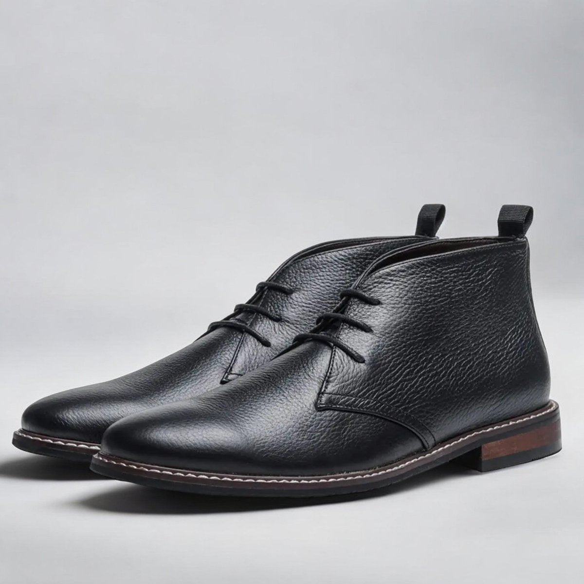 Men's Laced Leather-Look Chukka Boots – Black