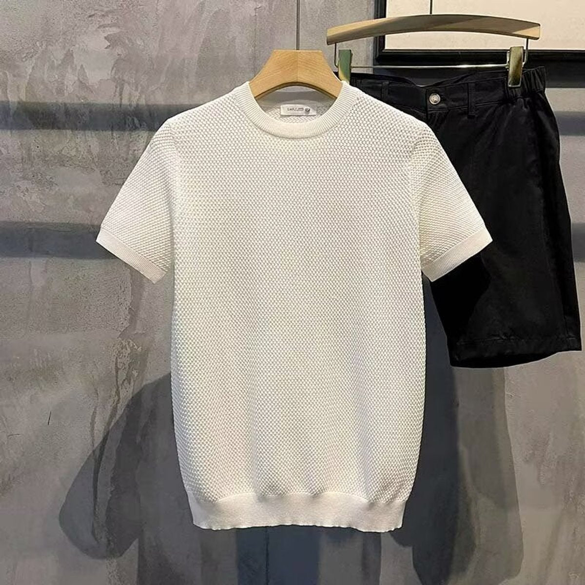 Men's Textured Knit Crew-Neck Sweater Relaxed-Fit – Cream