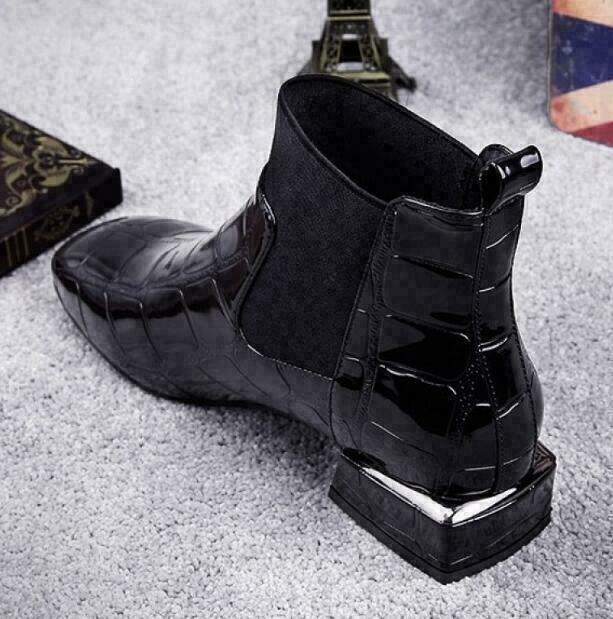 Women's Flexible Rubber-Sole Leather Boots for Everyday Wear – view 3