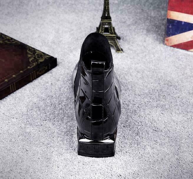 Women's Flexible Rubber-Sole Leather Boots for Everyday Wear – view 4