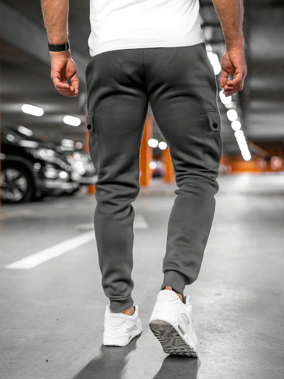 Men's Light-Weight Stretchy Crop-Length Jogging Pants – view 7