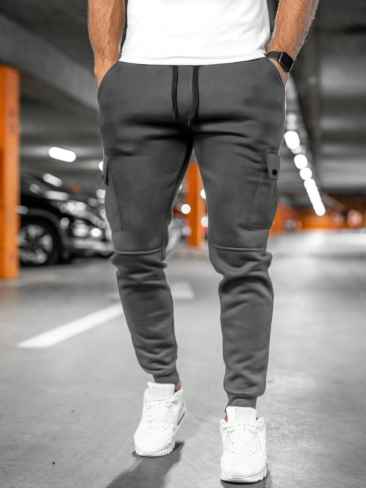 Men's Light-Weight Stretchy Crop-Length Jogging Pants – view 9