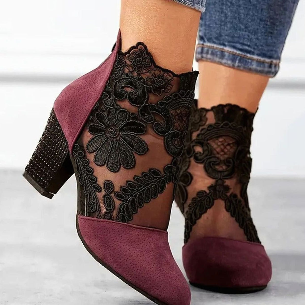 Women's Flower-Print Lace-Detail Embroidery-Detail Block-Heel Boots – Red