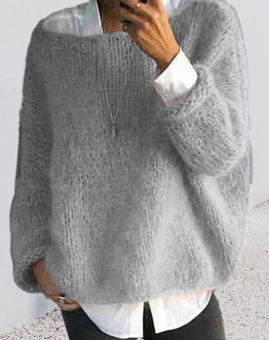 Women's Loose-Fit Fuzzy Knit Long-Sleeve Sweater – view 4