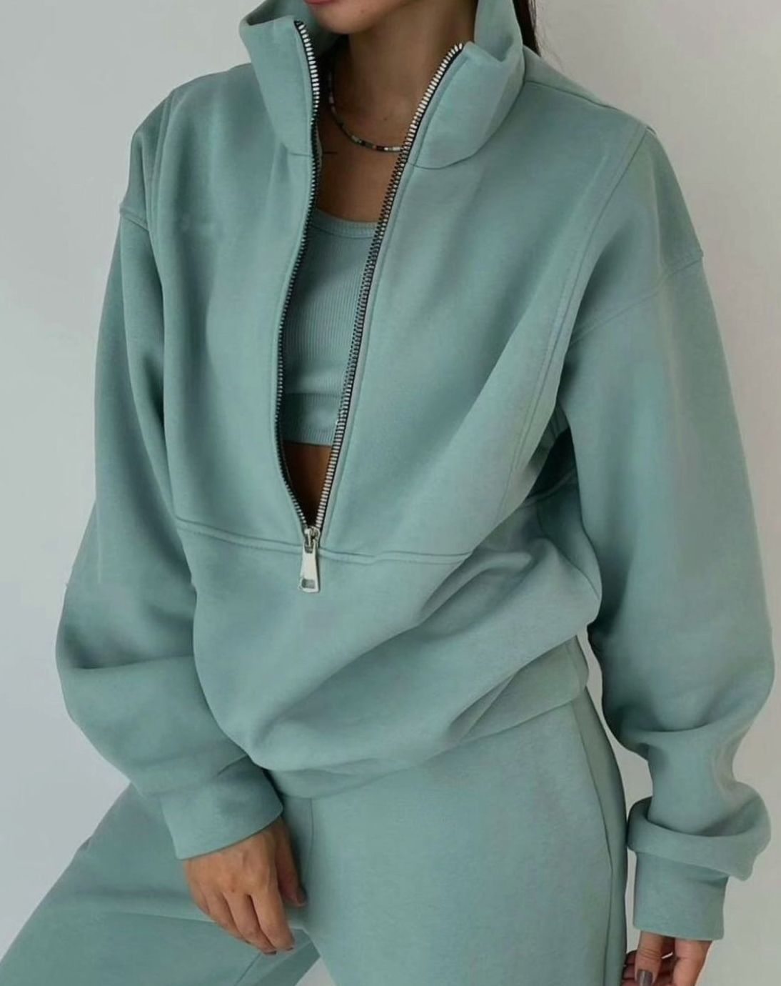 Women's Loose-Fit Half-Zip Crop-Length Pullover and Jogger Set – Green