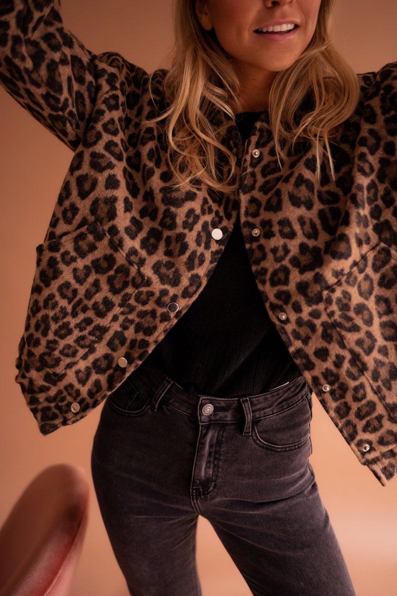 Women's Leopard Print Padded Jacket – view 2