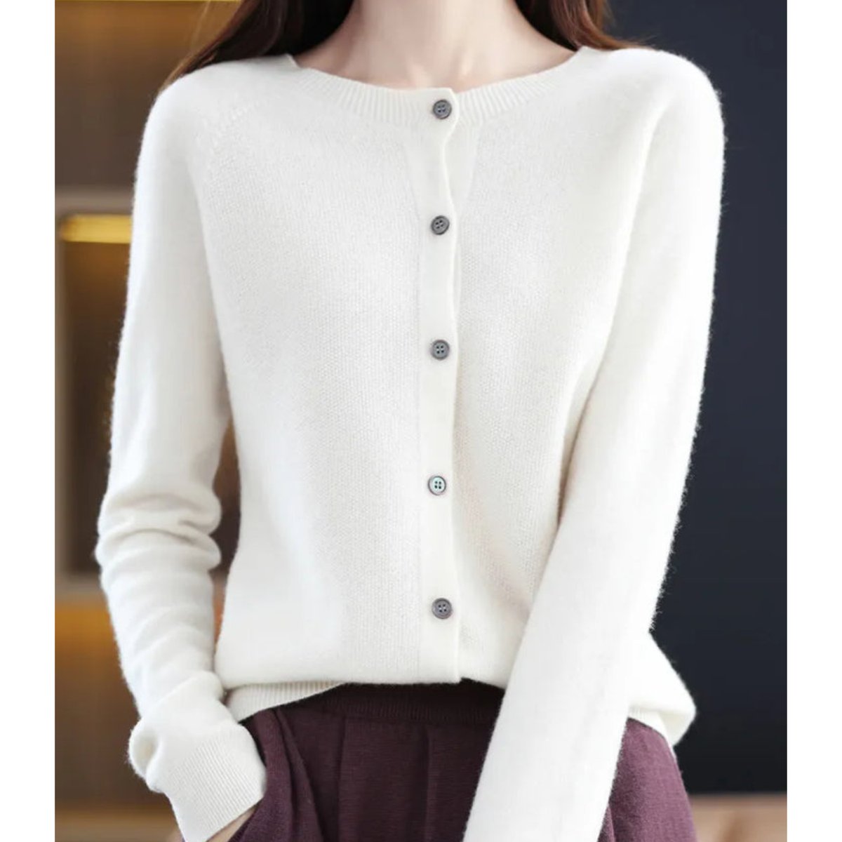 Women's Relaxed-Fit Merino Wool Button-Front Knit Cardigan – White