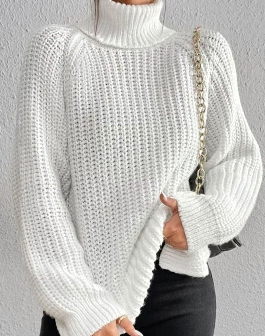 Women's Rib-Knit Roll-Neck Chunky-Knit Sweater – White