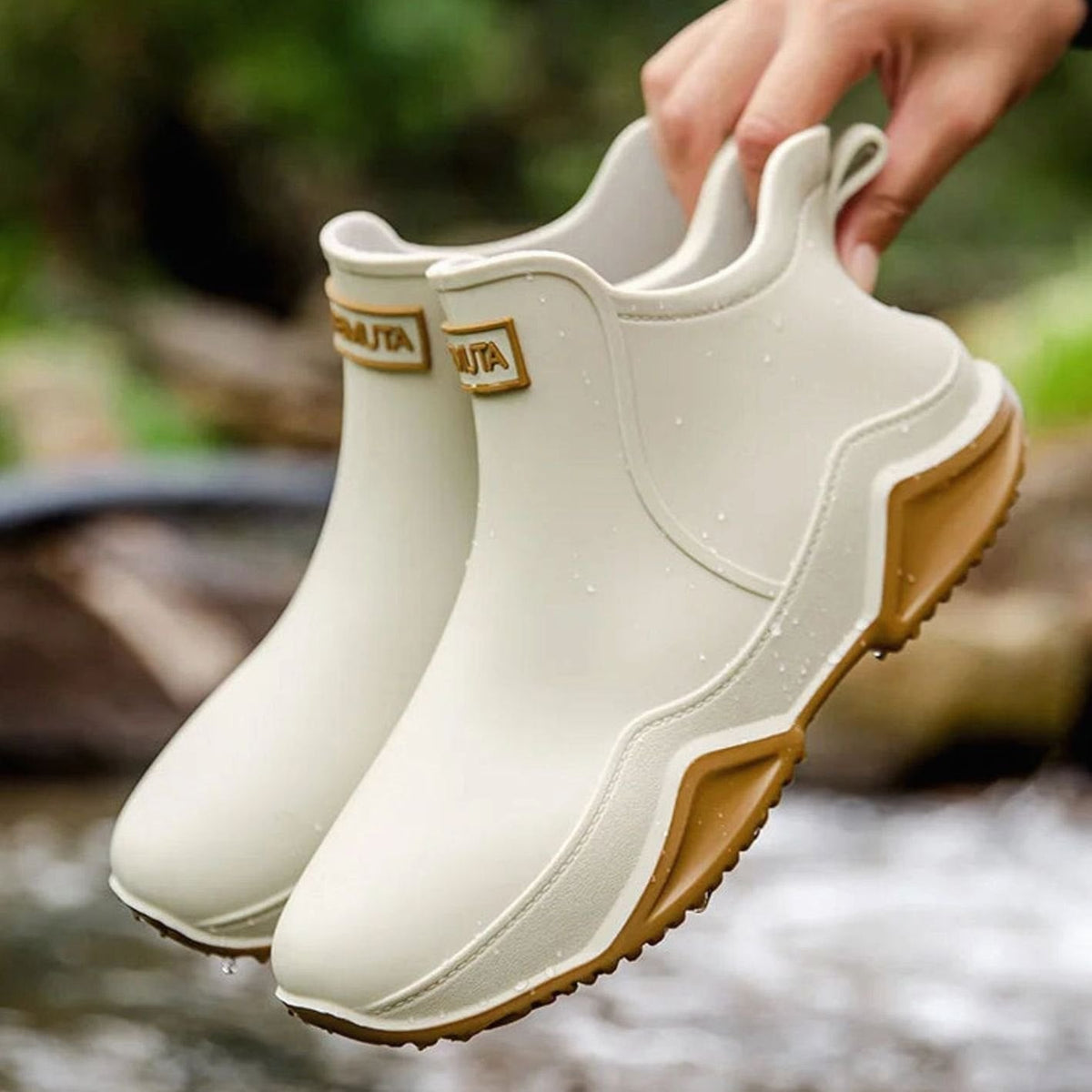Women's Weatherproof Easy-On Chelsea Rain Boots – view 1