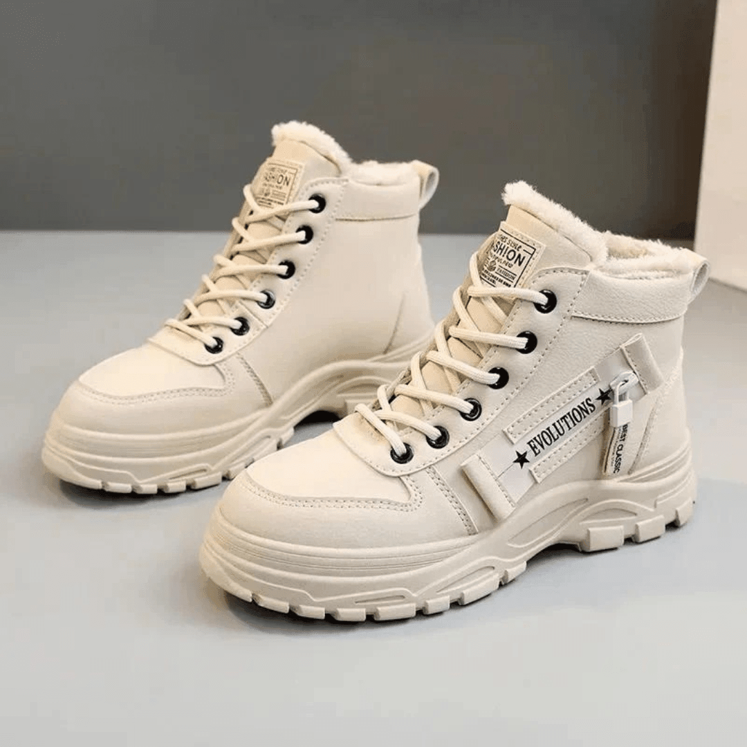 Women's Weatherproof Thermal-Lined Cold-Weather Boots – view 1